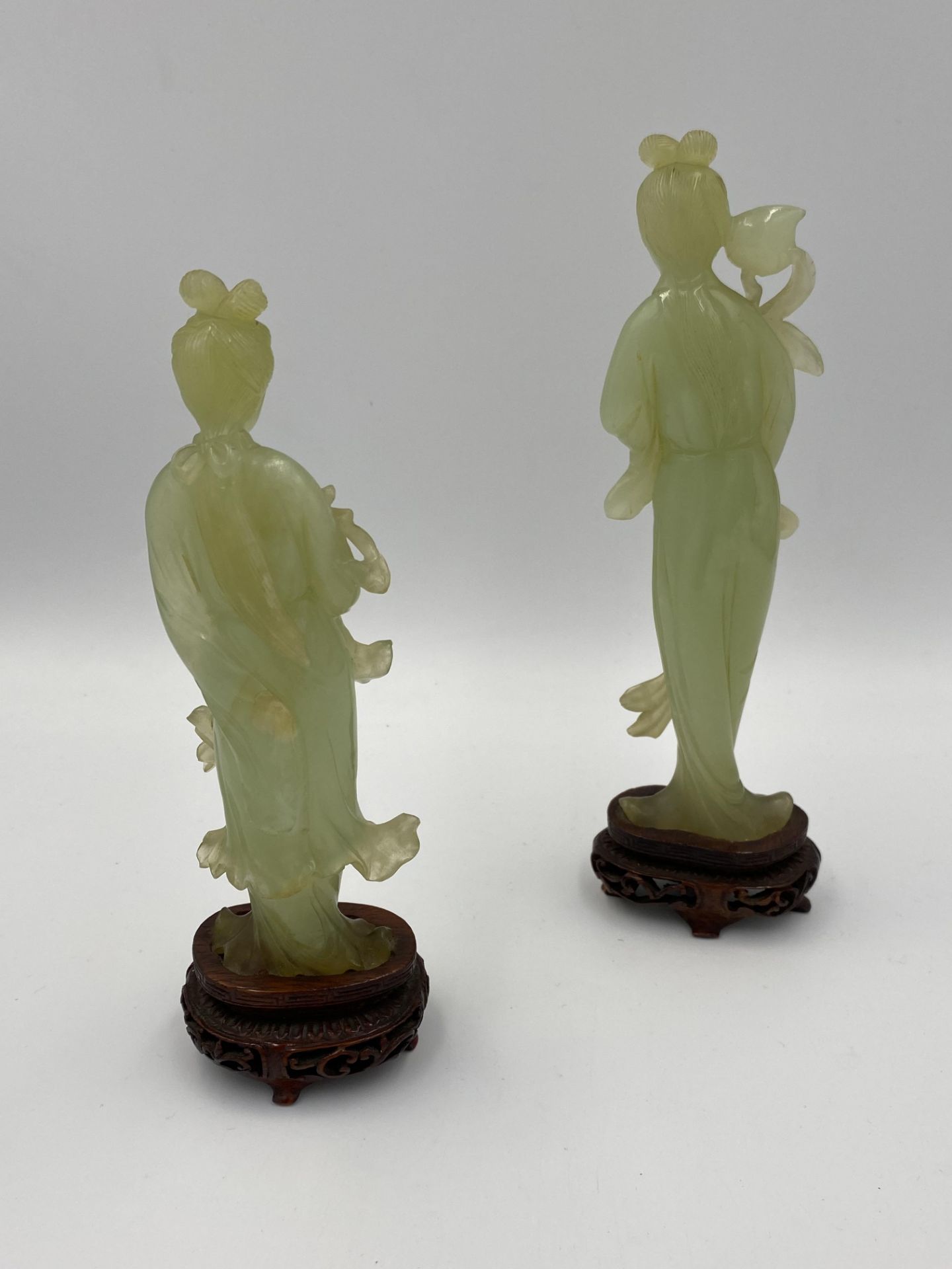 Pair of early 20th century chinese carved jade figures of Guanyin - Image 13 of 13