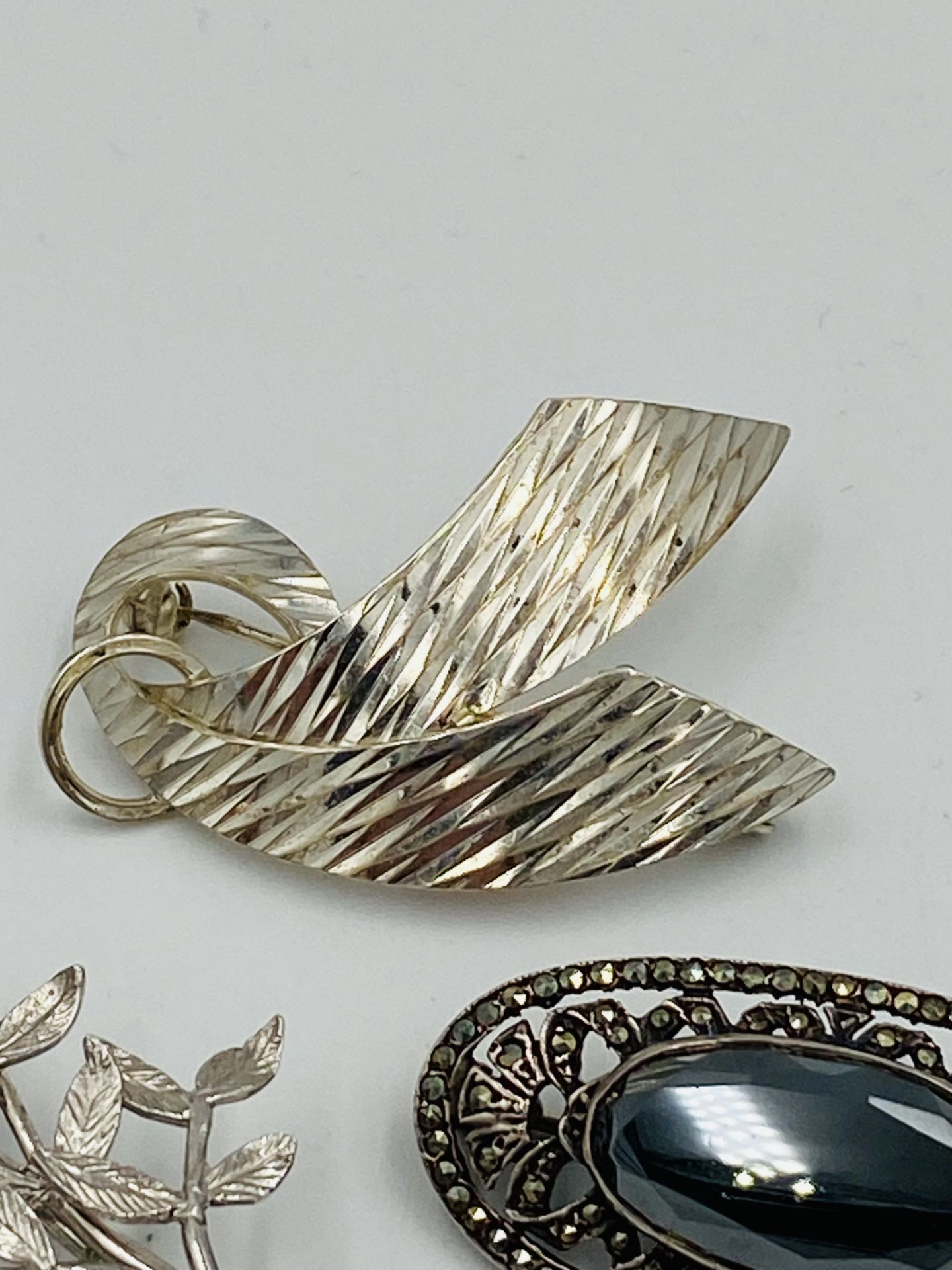 Three silver brooches - Image 2 of 4