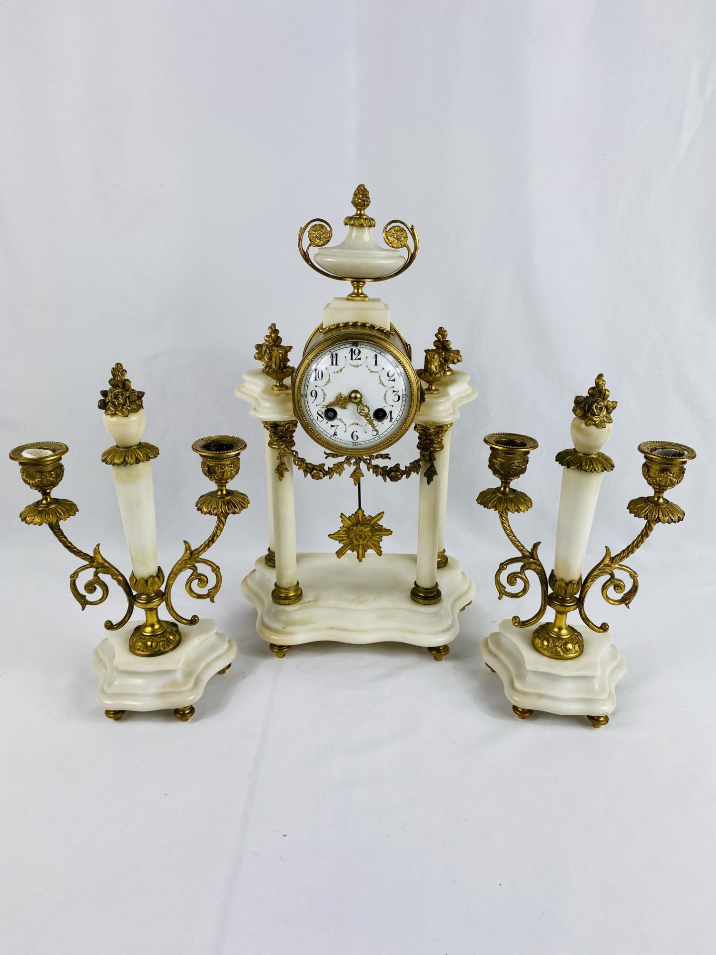 Late 19th century Louis XVI style mantel clock and garnitures - Bild 2 aus 5