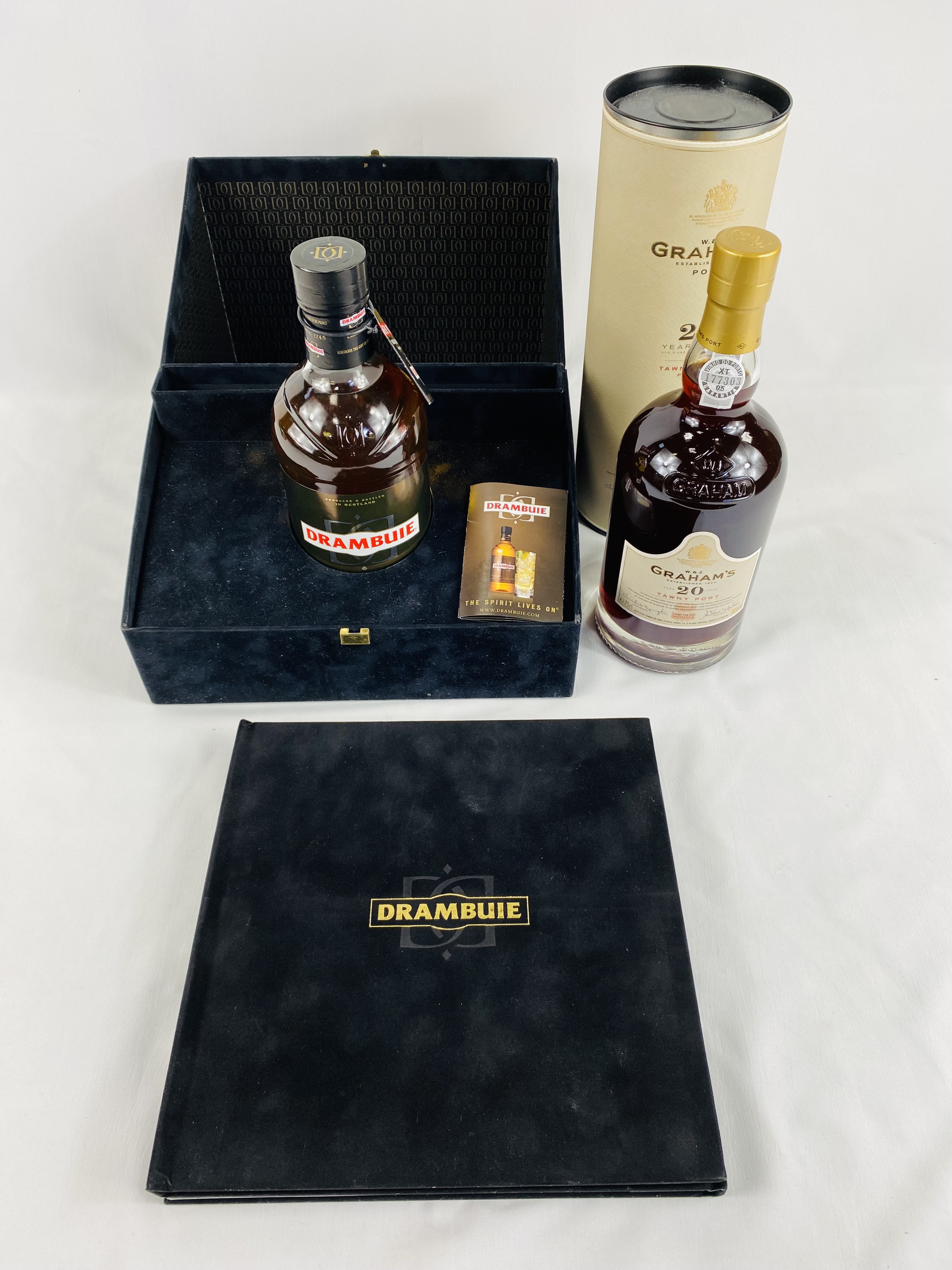 Bottle of Drambuie in presentation box together with a bottle of port - Image 5 of 5