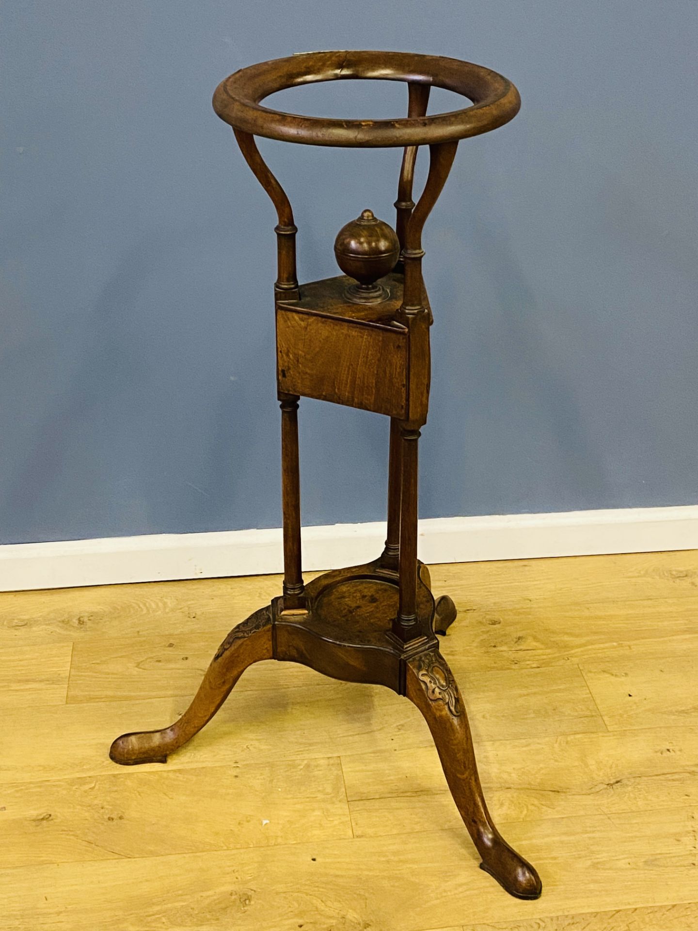 Georgian mahogany basin stand - Image 3 of 7