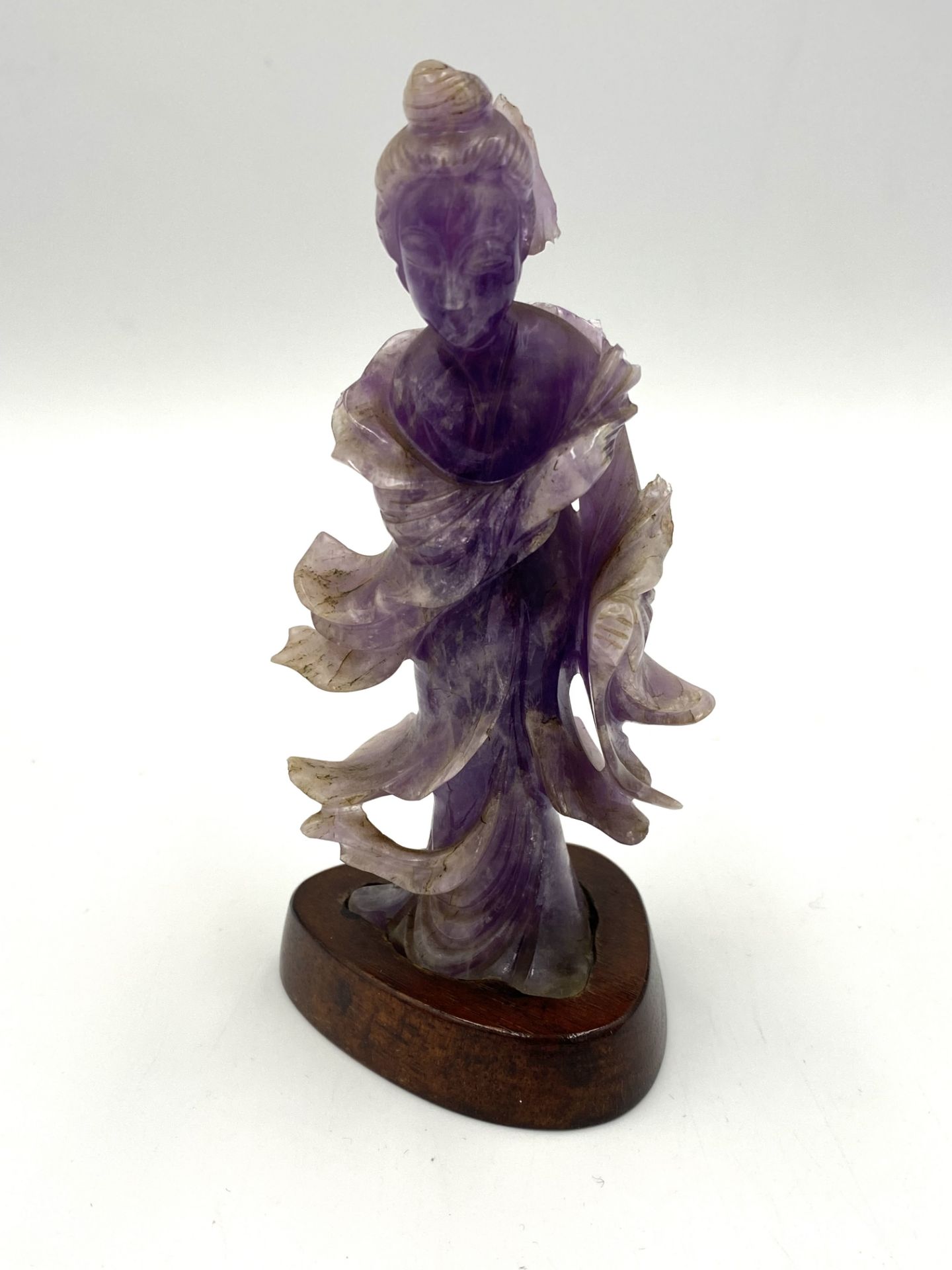 Early 20th century chinese carved amethyst figure of Guanyin