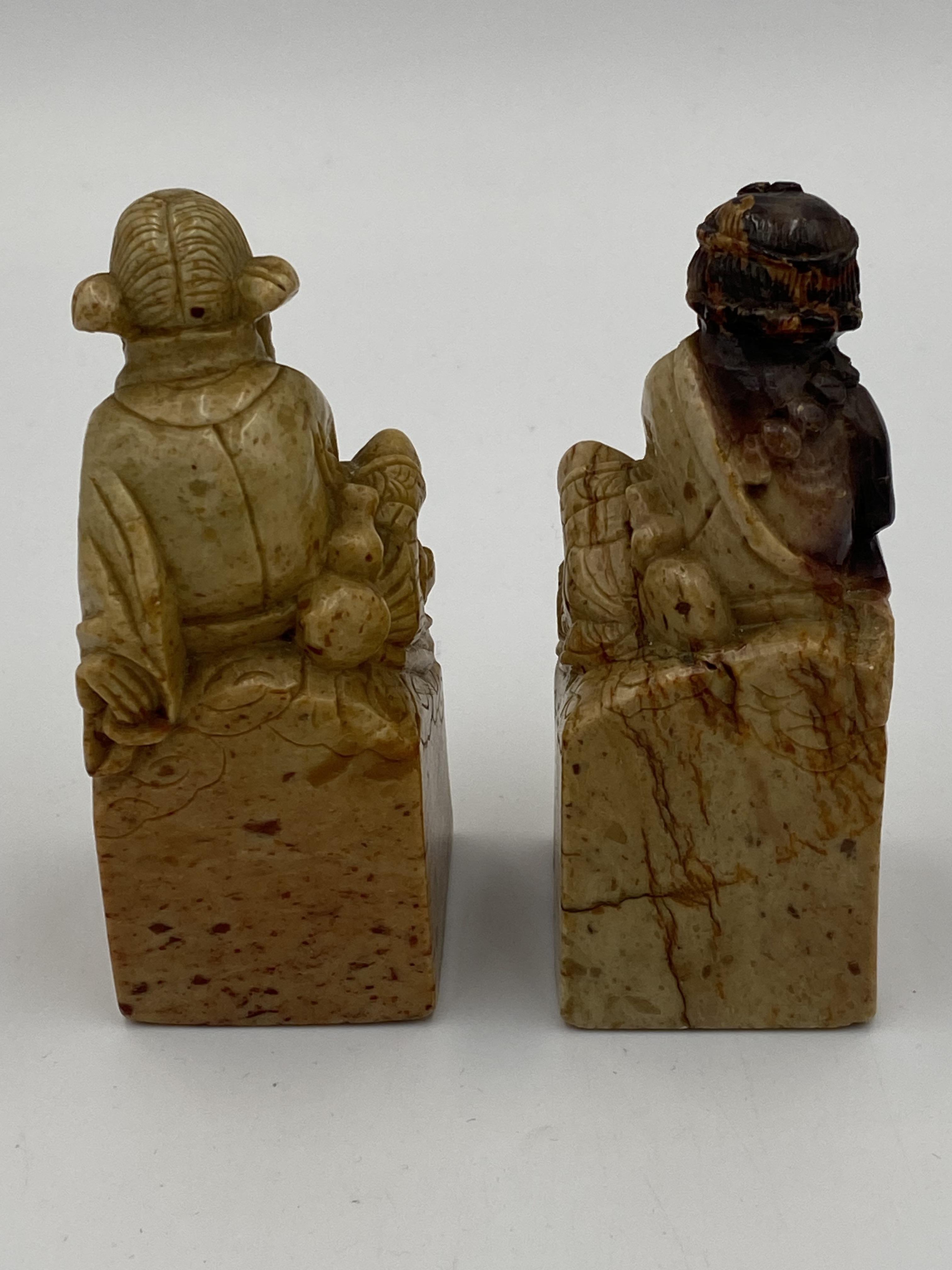 Pair of early 20th century Chinese carved soapstone seals - Image 3 of 9