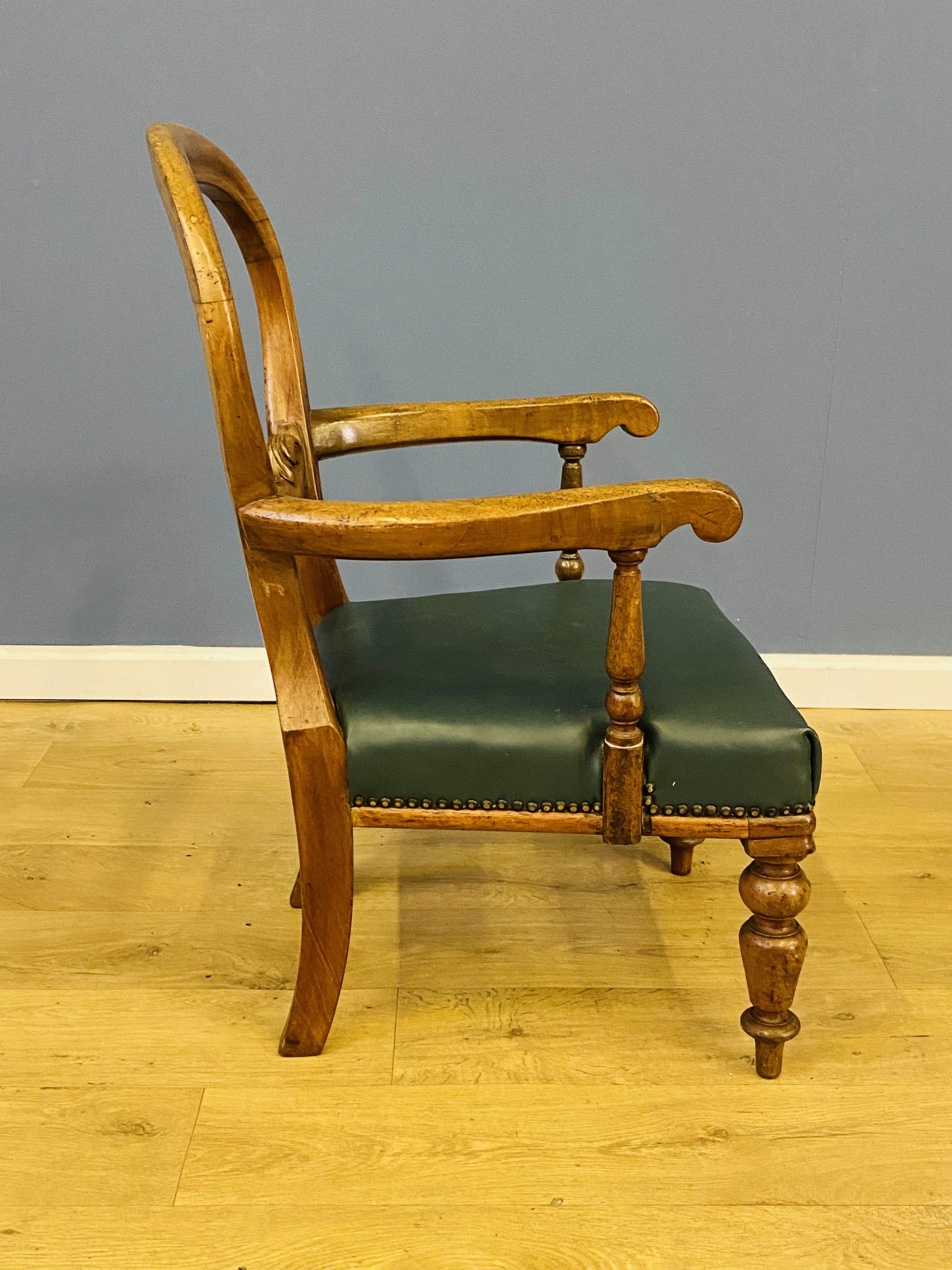 Victorian mahogany balloon back childs chair - Image 3 of 5