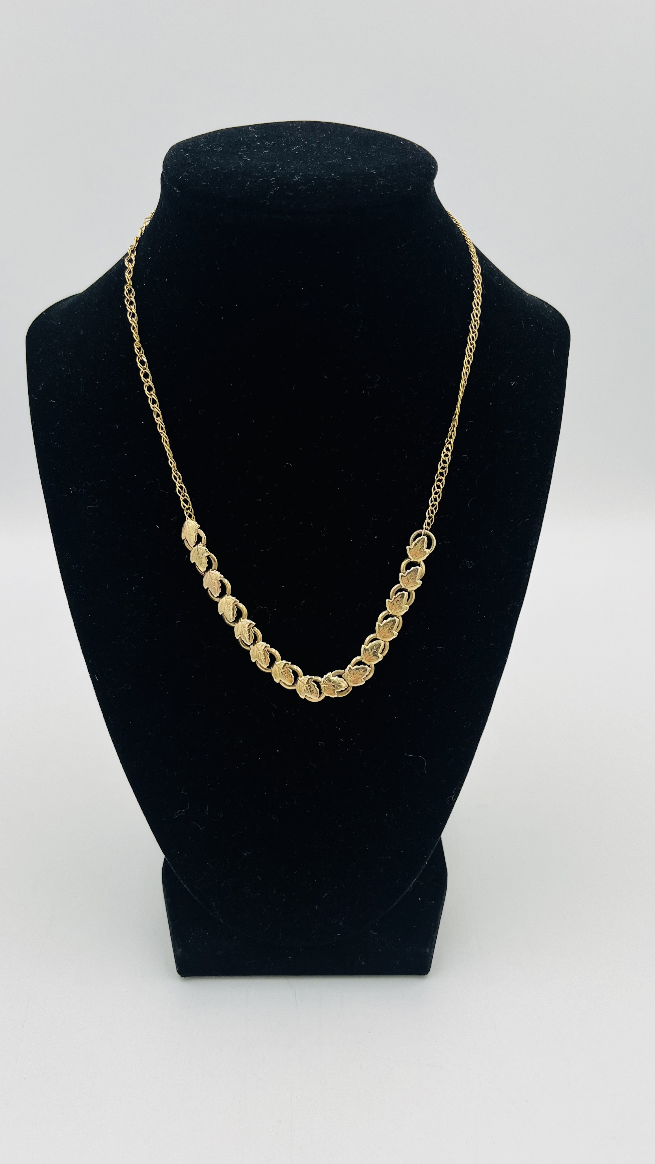 9ct gold necklace - Image 2 of 3