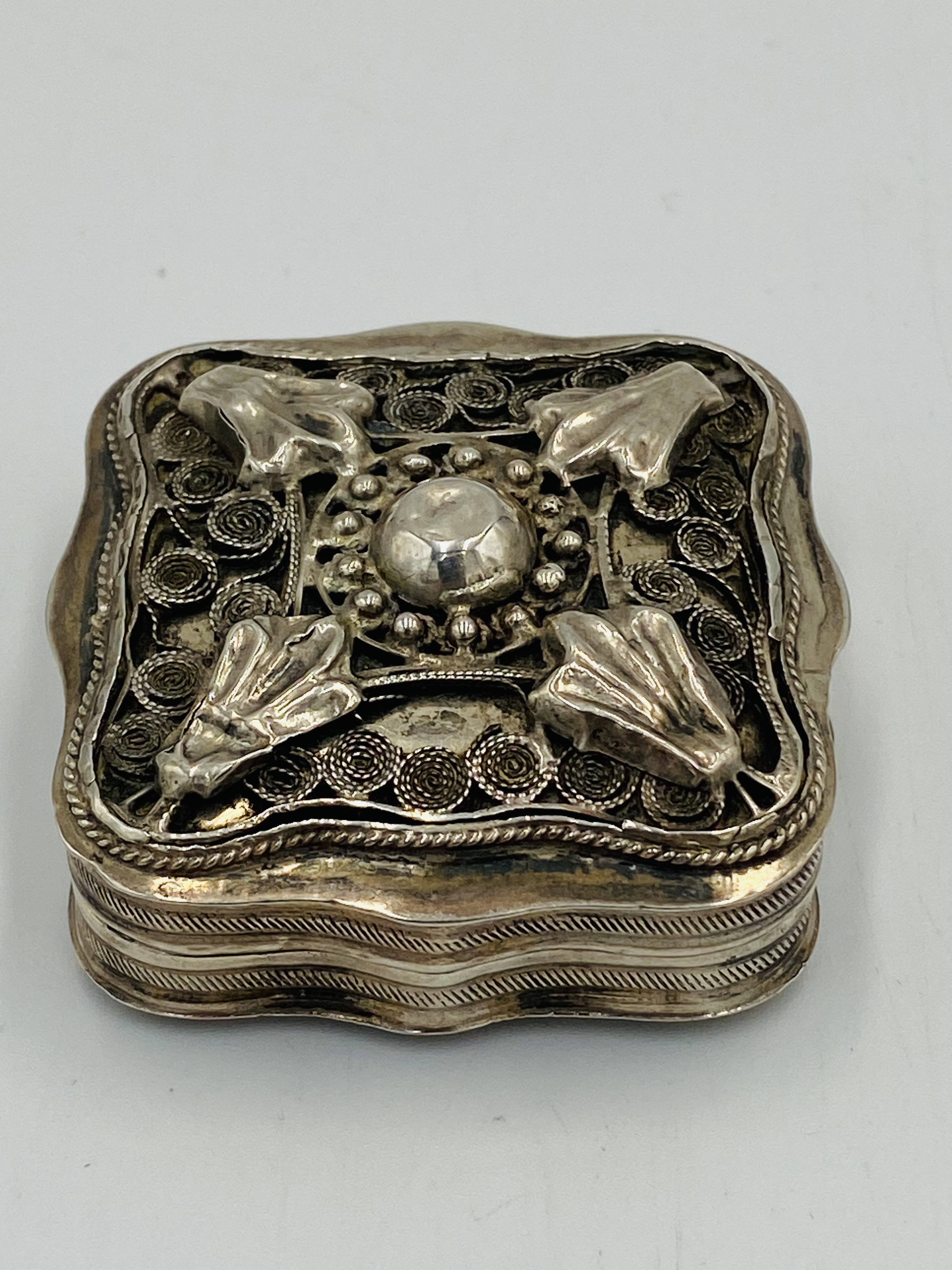 19th century Dutch silver peppermint box