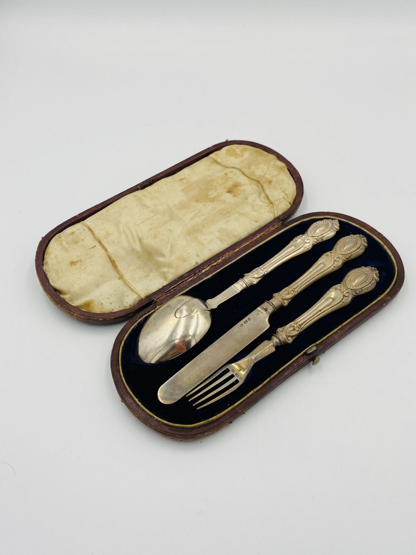 Victorian silver Christening set together with two silver dessert spoons - Image 5 of 5