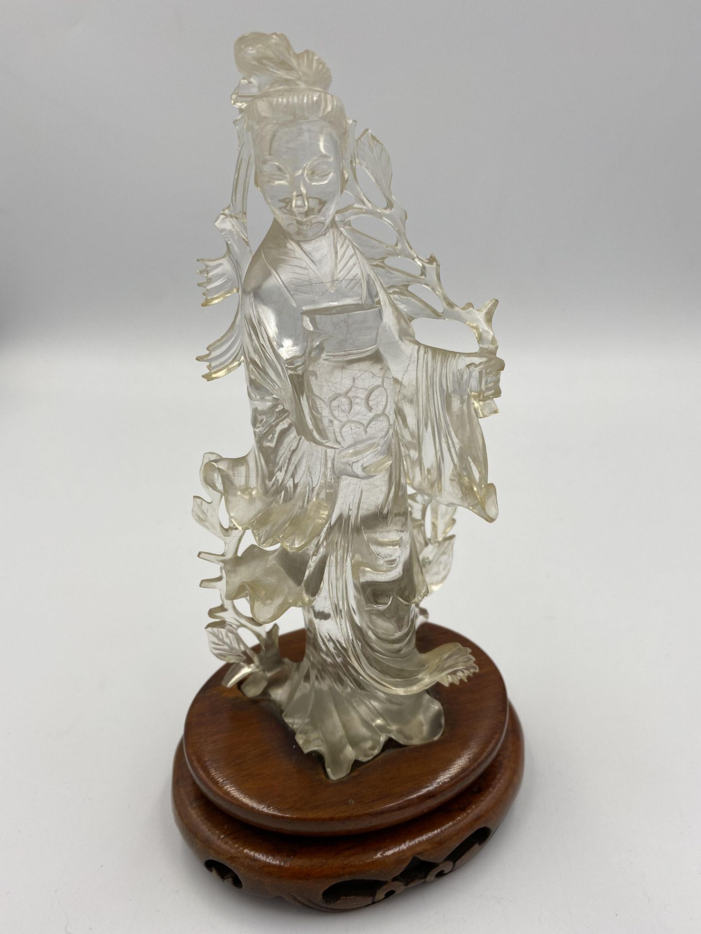 Early 20th century Chinese carved rock crystal figure of Guanyin - Image 10 of 10