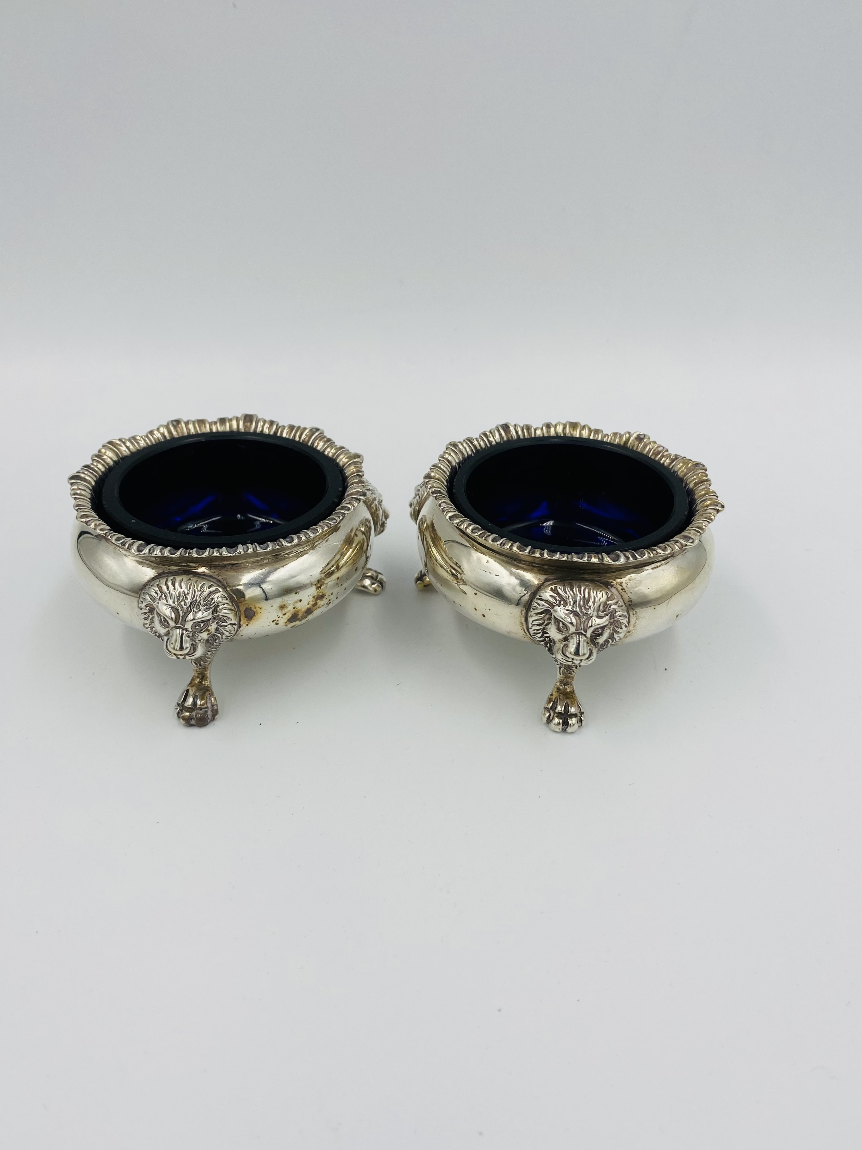 A pair of silver cruet bowls together with a silver filigree bonbon dish - Image 5 of 7