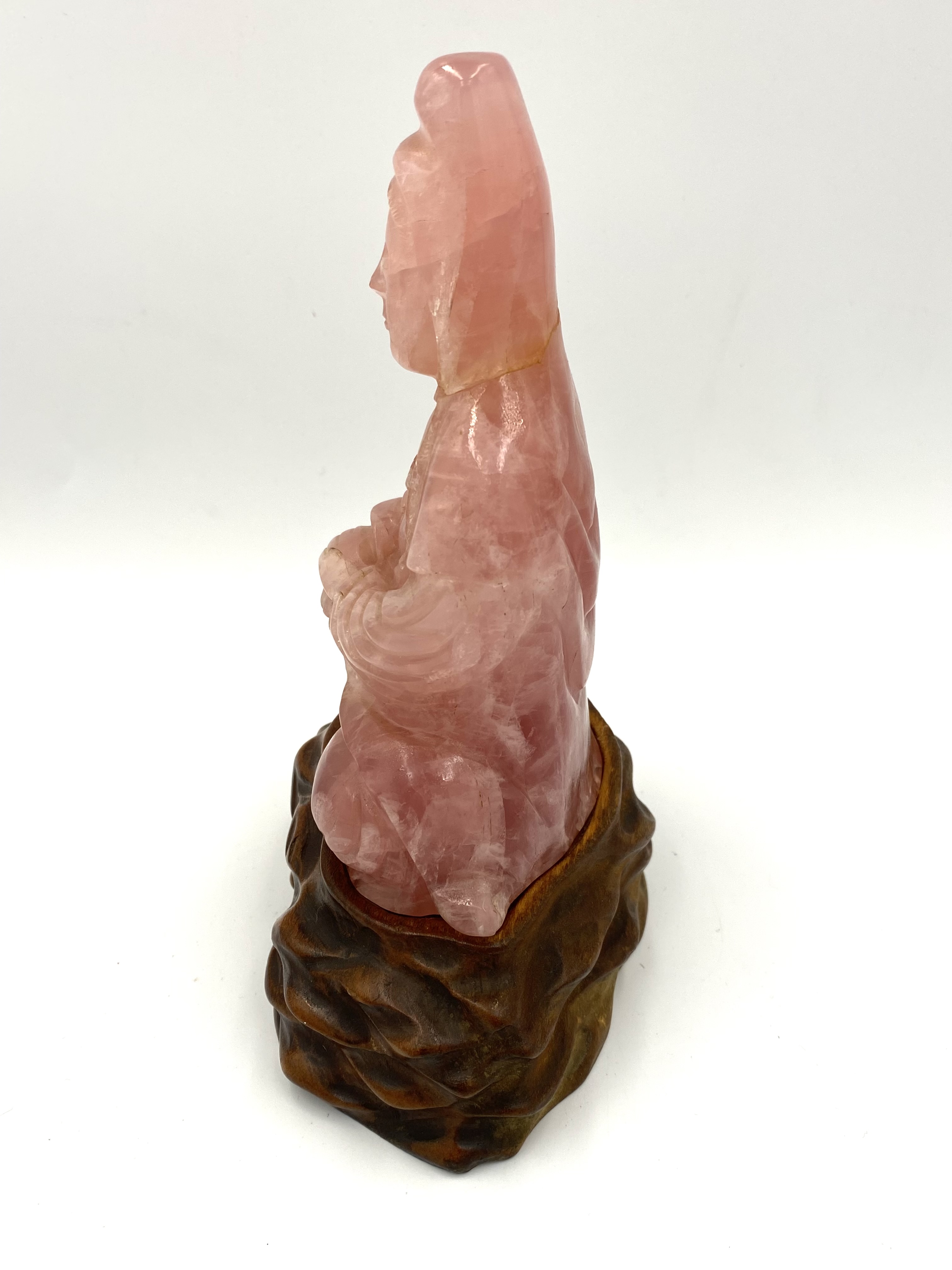 Early 20th century Chinese rose quartz figure of Guanyin - Image 5 of 9