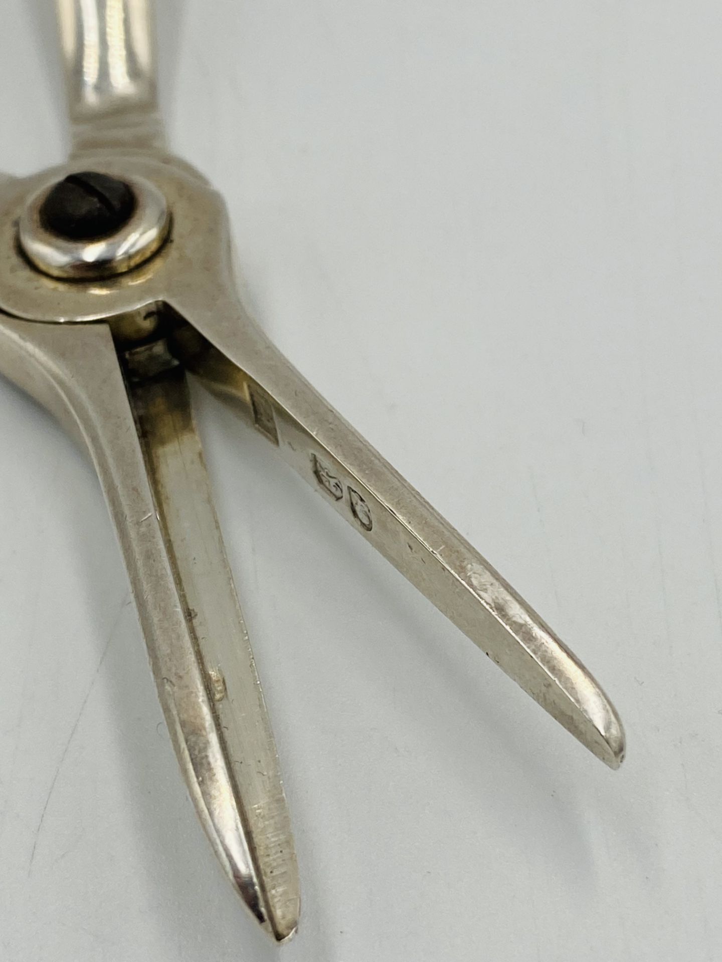 Pair of silver grape scissors - Image 3 of 3
