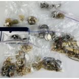 Quantity of costume jewellery