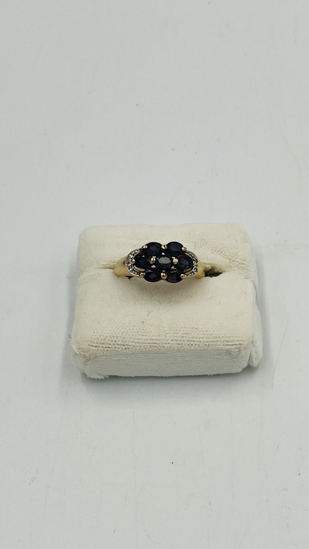 9ct gold ring set with an amethyst - Image 2 of 4