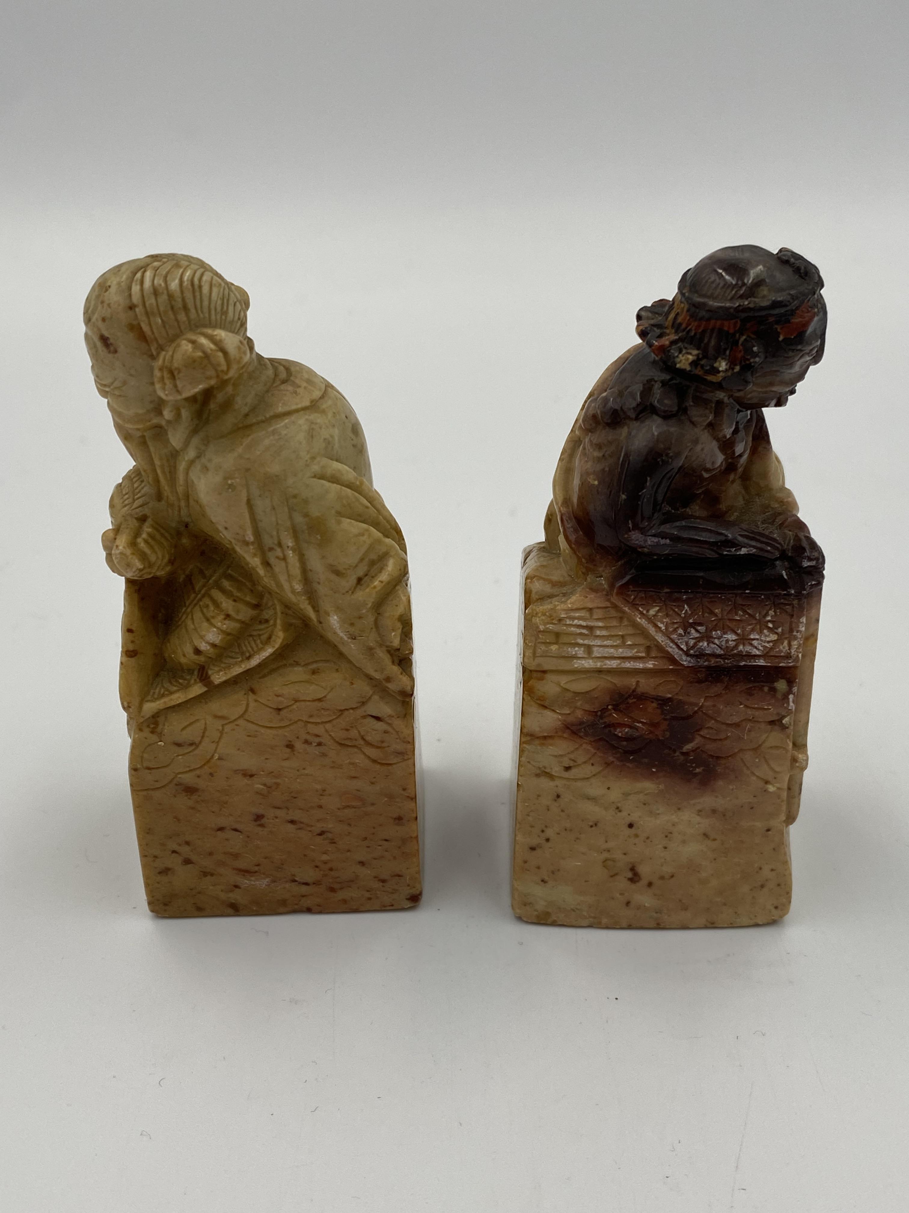 Pair of early 20th century Chinese carved soapstone seals - Image 9 of 9