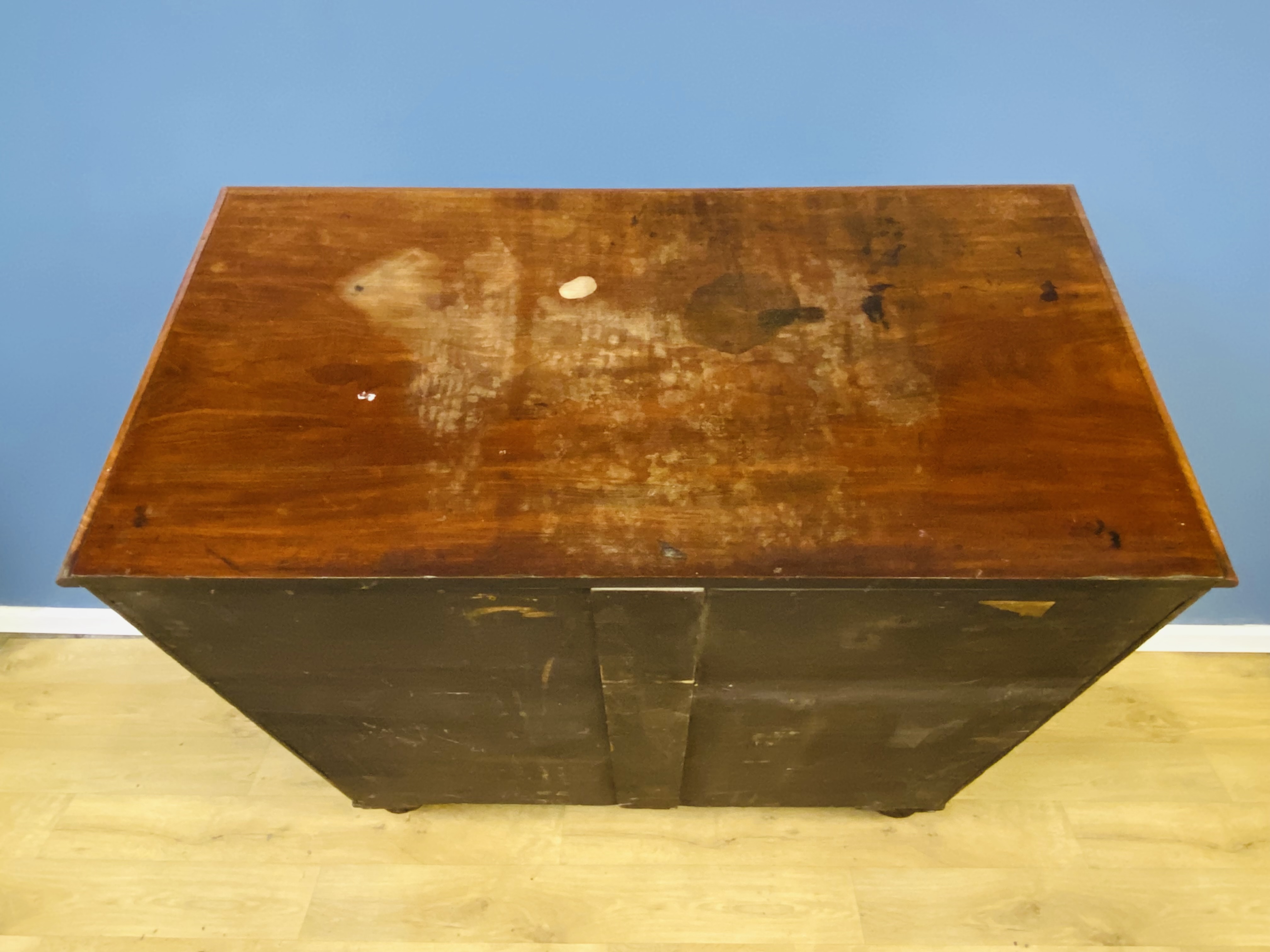 Victorian mahogany chest of drawers - Image 4 of 5