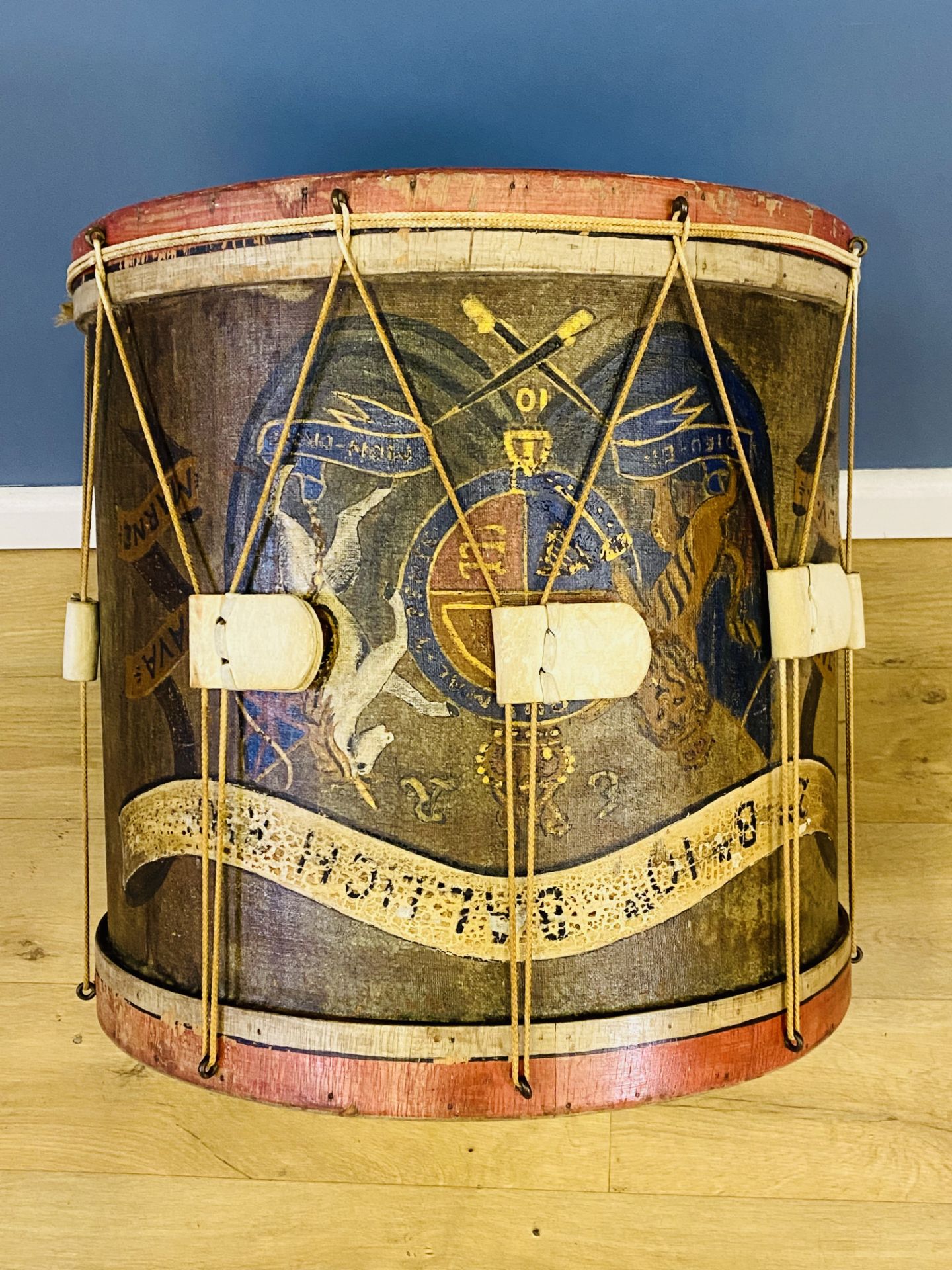 Regimental drum side table - Image 4 of 5