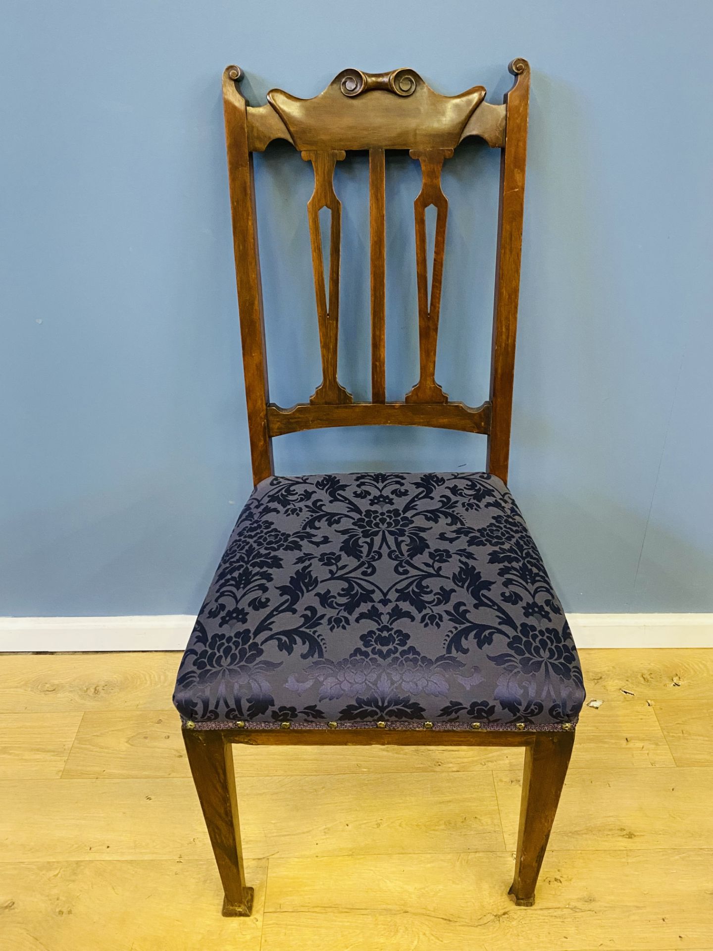 Pair of art nouveau walnut dining chairs - Image 5 of 5