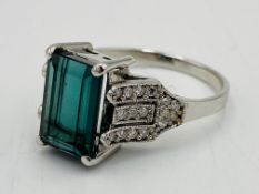 18ct white gold and tourmaline ring with diamond shoulders