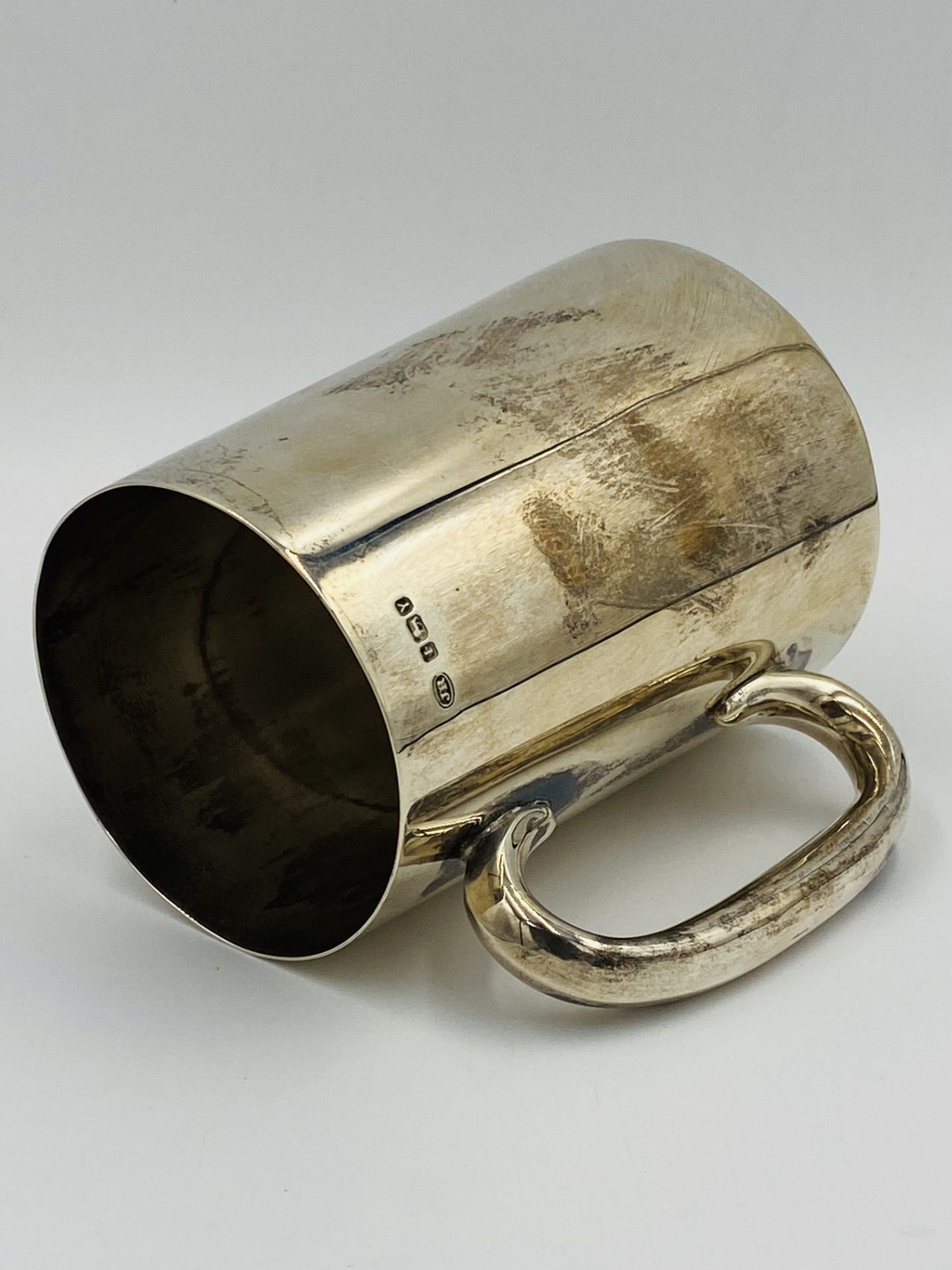 Hallmarked silver tankard - Image 5 of 7