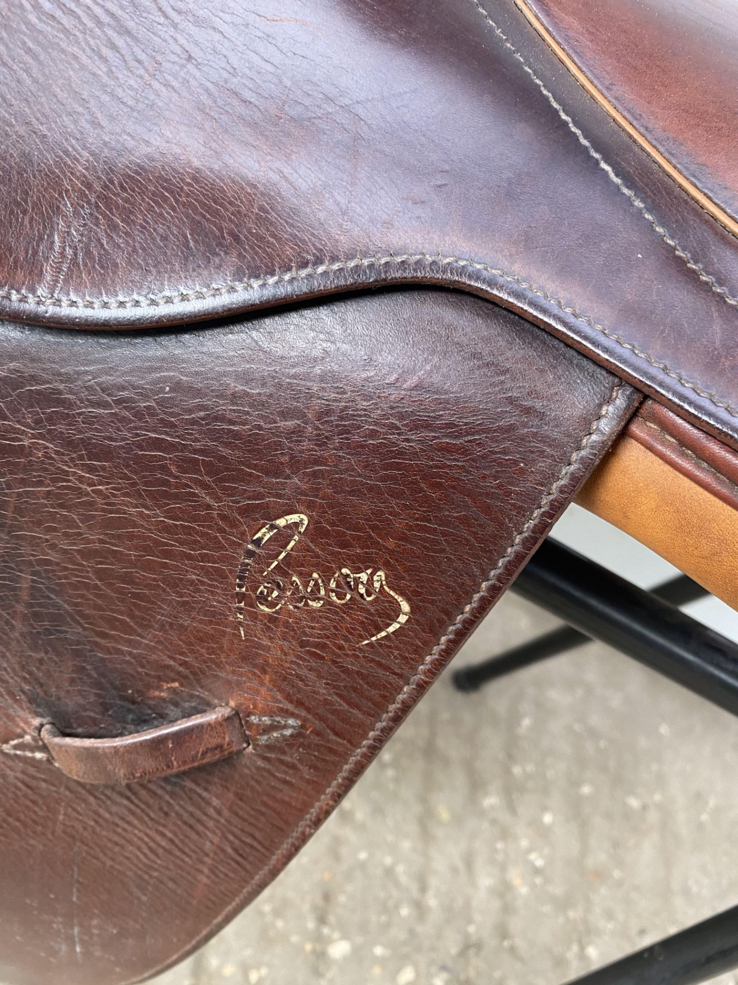 Brown leather GP saddle by Pesoa of Paris 17.5" - Image 2 of 2