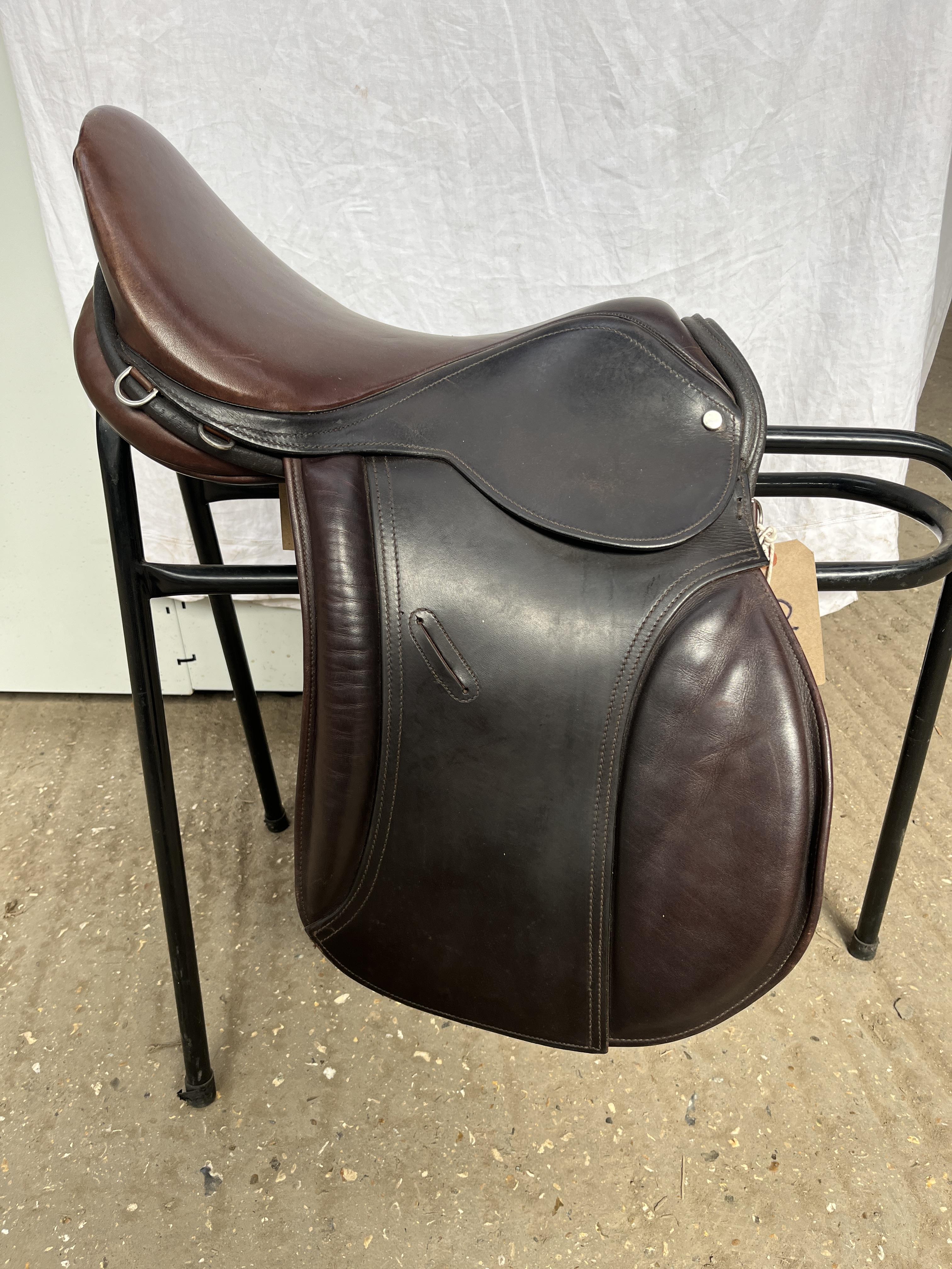 English saddle brown leather 17"