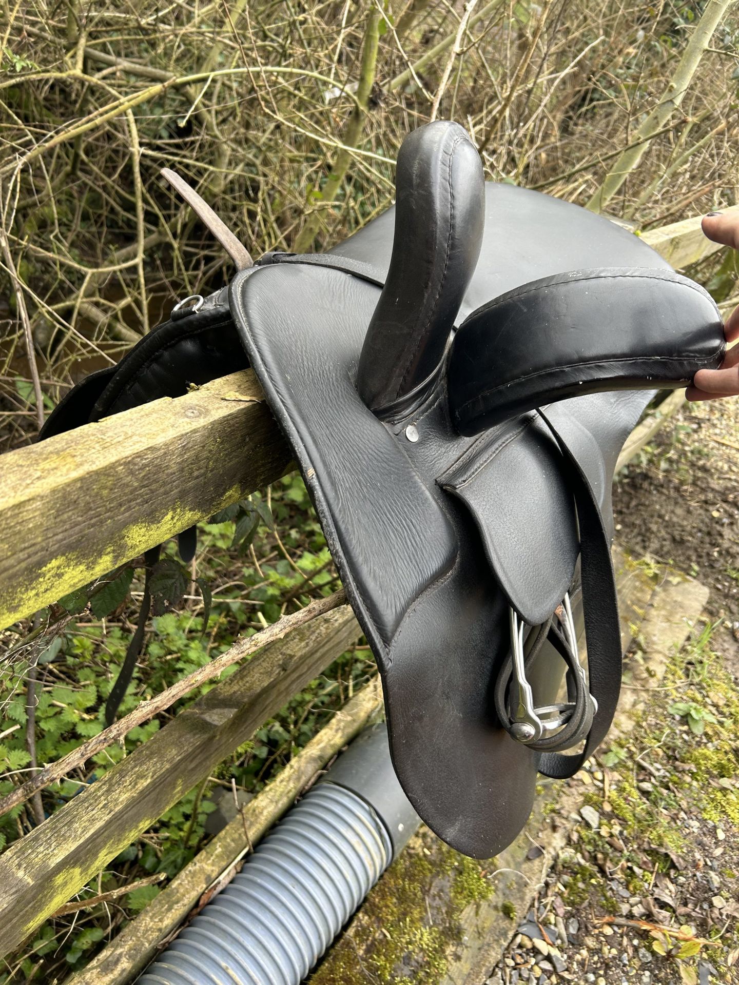 Black side saddle, 21", for a larger horse, with stirrup - Image 2 of 3