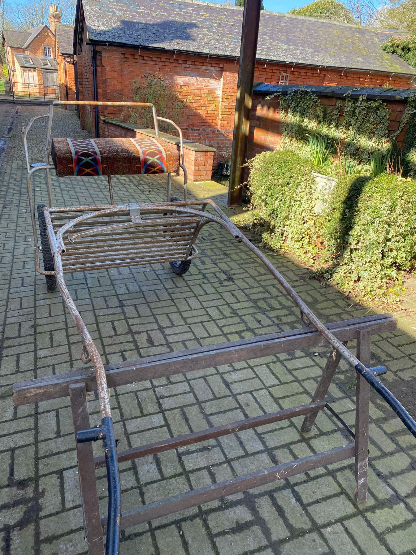 BREAKING / EXERCISE CART to suit single 14.2 - 16hh. - Image 2 of 2