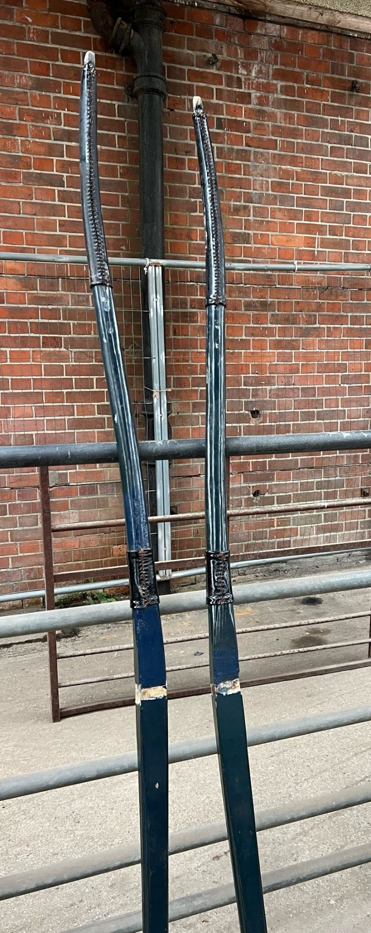 Pair of navy shafts – 8ft