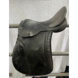 Saddle 16.5". This lot carries VAT.