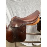 Brown leather GP saddle by Pesoa of Paris 17.5"
