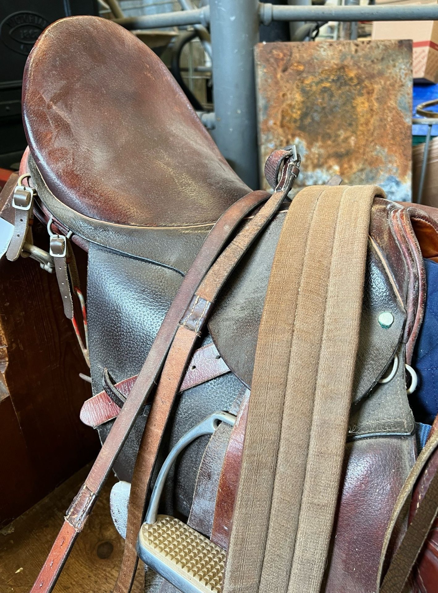 18" brown leather saddle, maker "Ideal Saddle Company, Walsall"