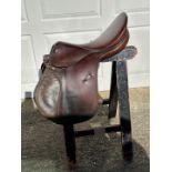 Mens 18.5" hunting saddle with a large seat