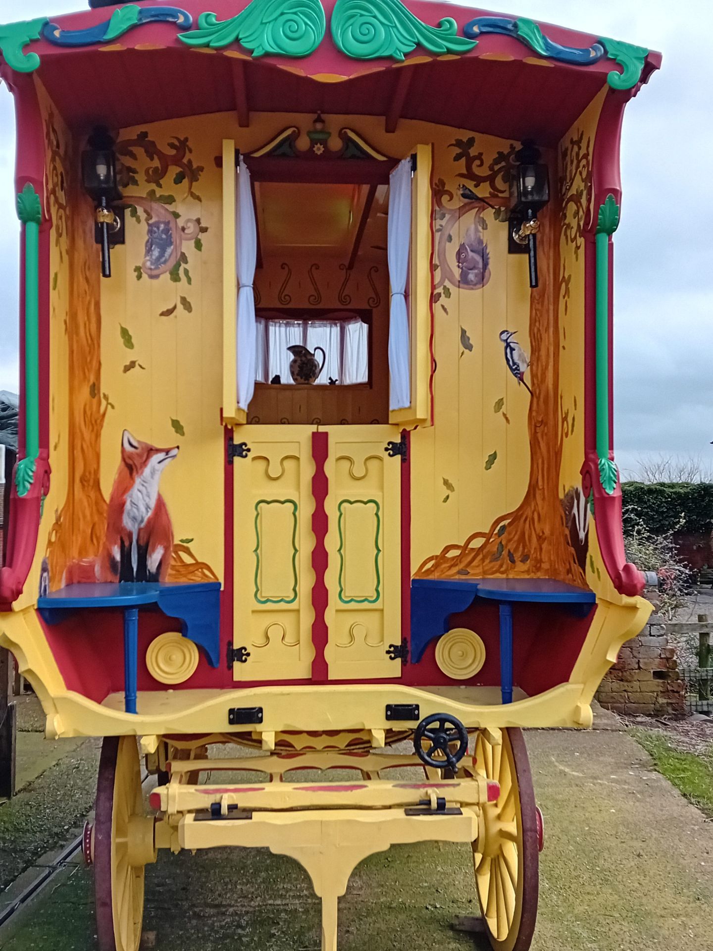 BURTON LIVING WAGON built by H. Charnock & Sons of Halifax in 1912, to suit a 15hh single - Image 4 of 5