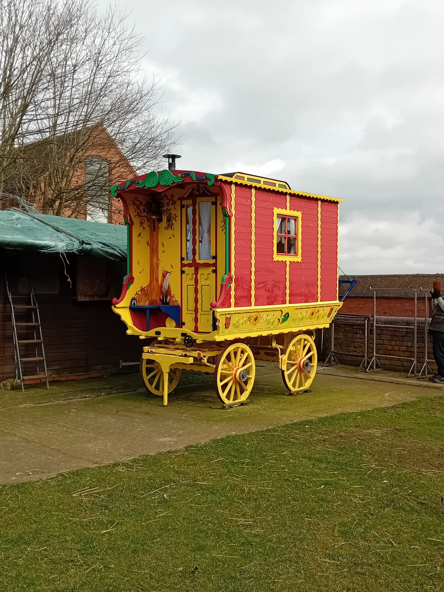 BURTON LIVING WAGON built by H. Charnock & Sons of Halifax in 1912, to suit a 15hh single