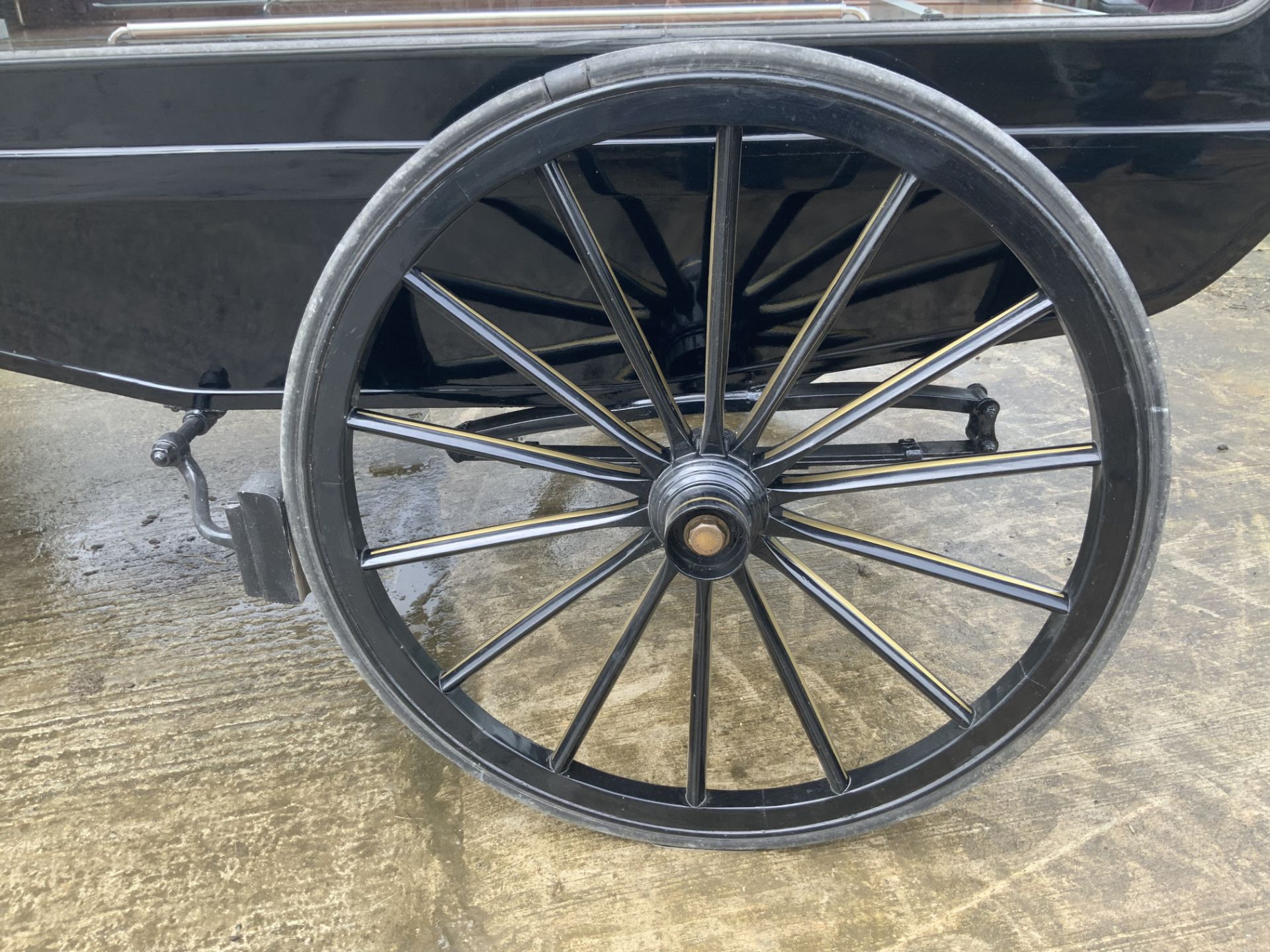 HEARSE built in Liverpool circa 1920 to suit 16-18hh pair or team of horses. - Image 3 of 3