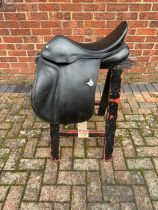 17.5" Bates Cair saddle