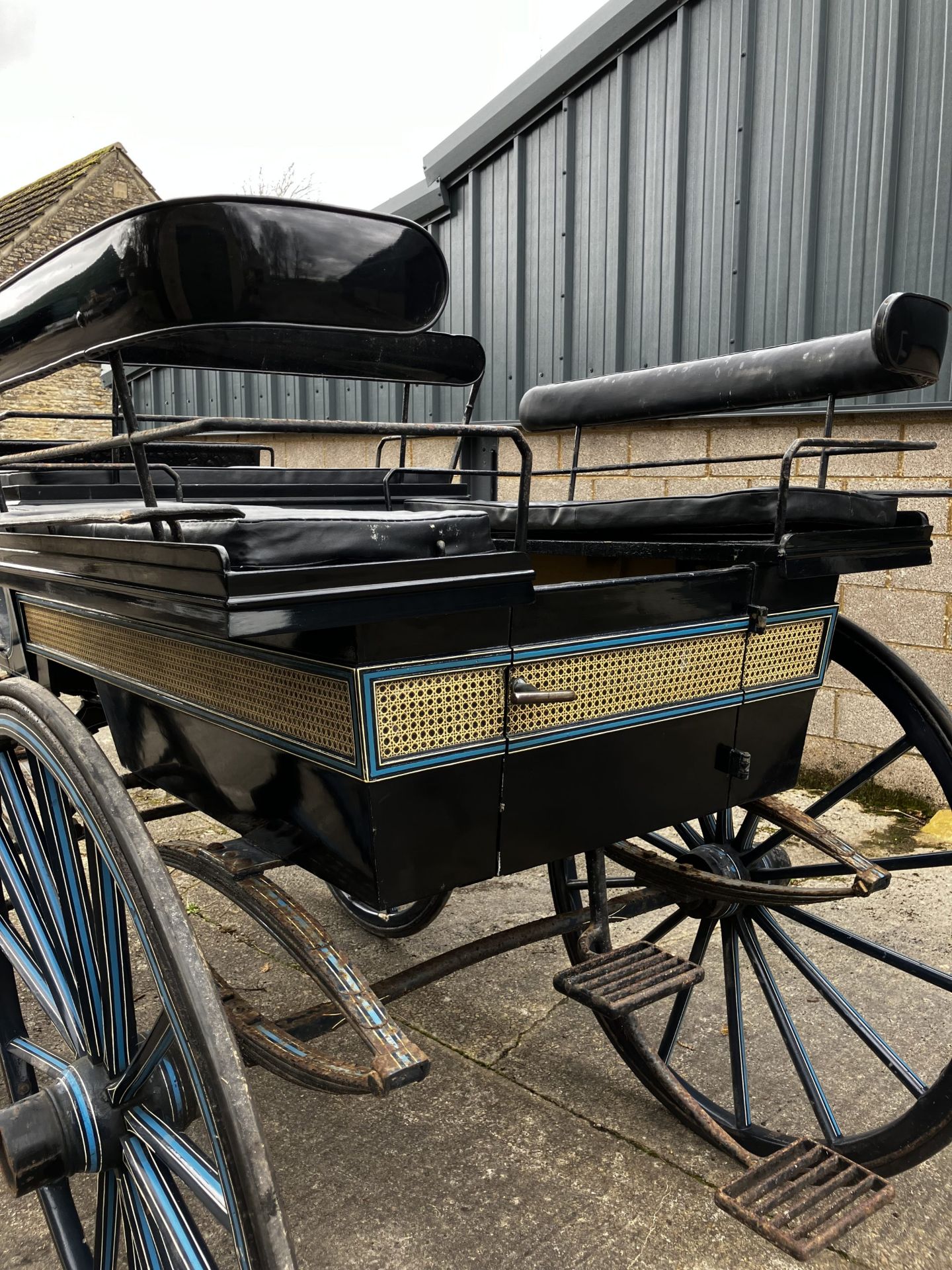 WAGONETTE built by Thorn of Norwich. - Image 2 of 4