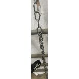 4ft stainless steel backchain This lot carries VAT.