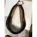 19.5" English patent leather collar