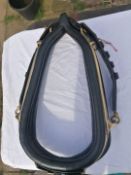 Plain black collar with hames, 23-inch