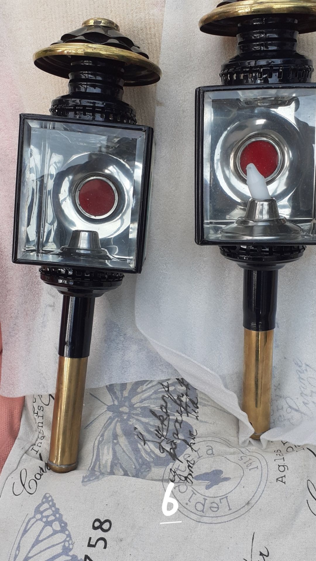 Black and brass square fronted lamps, in show condition - Bild 2 aus 2