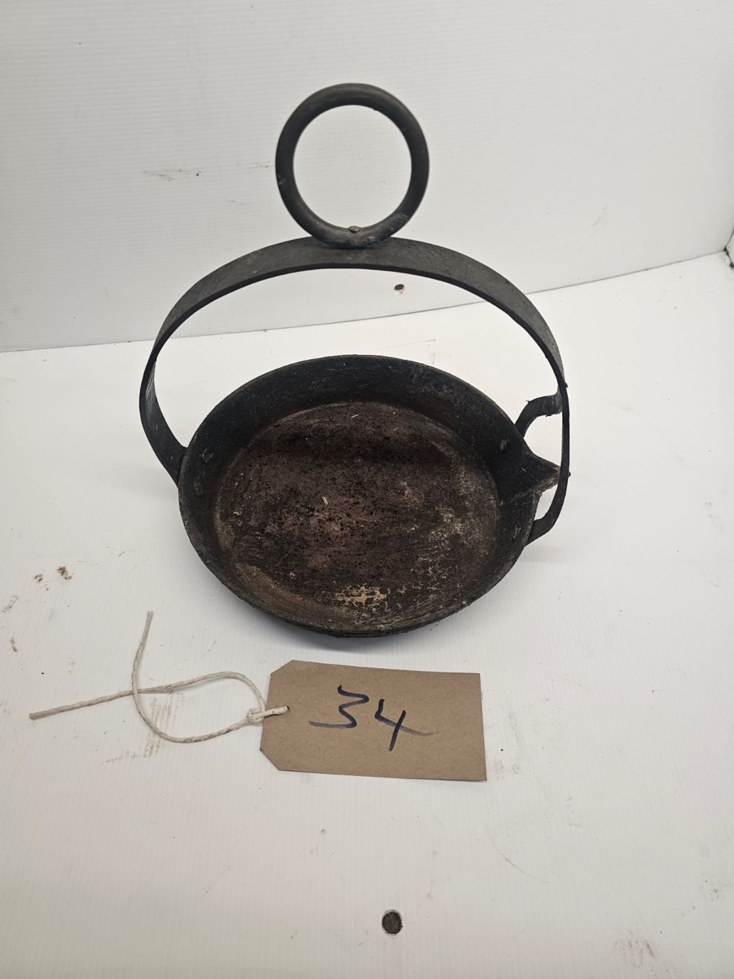 9" cast iron gypsy frying pan. - Image 2 of 2