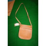 Roundsman leather money bag