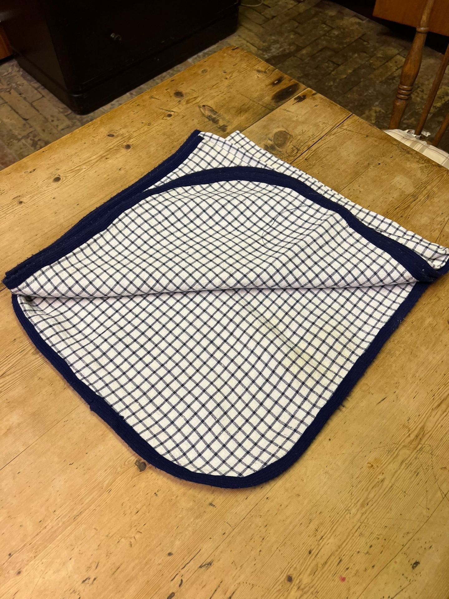 Tattersall check driving apron