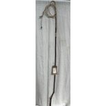 Dog leg whip by Swaine & Adeney of London. This lot carries VAT.