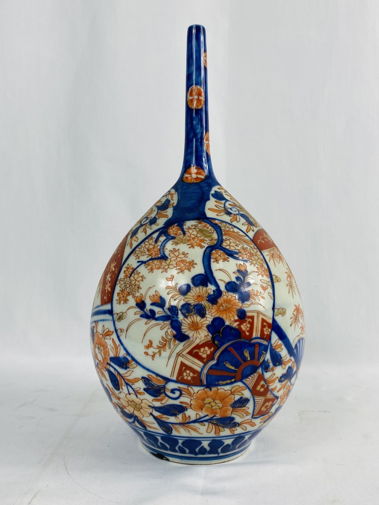 Imari bottle vase - Image 2 of 6