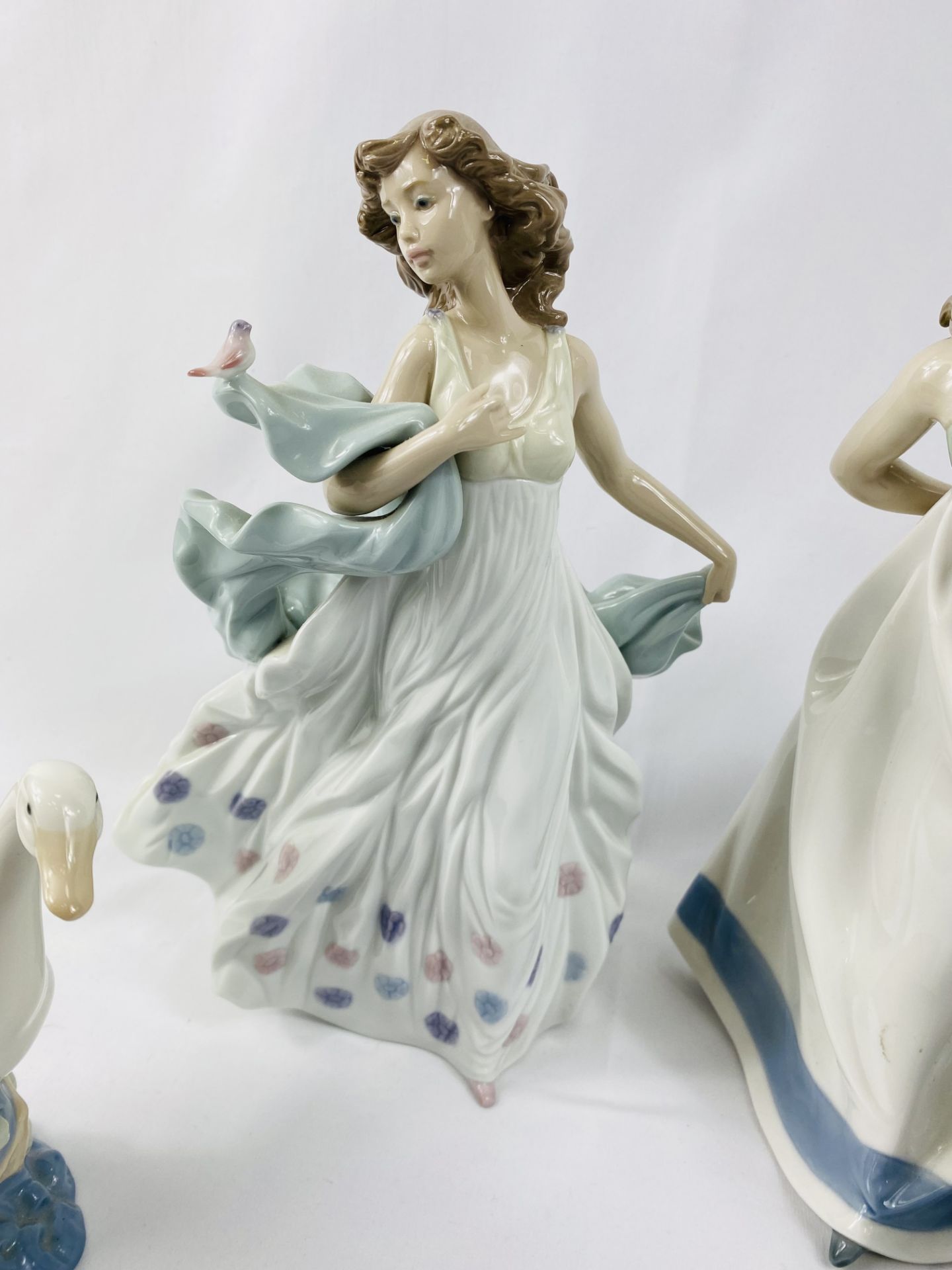 Lladro figurines together with three Nao figurines. - Image 3 of 4