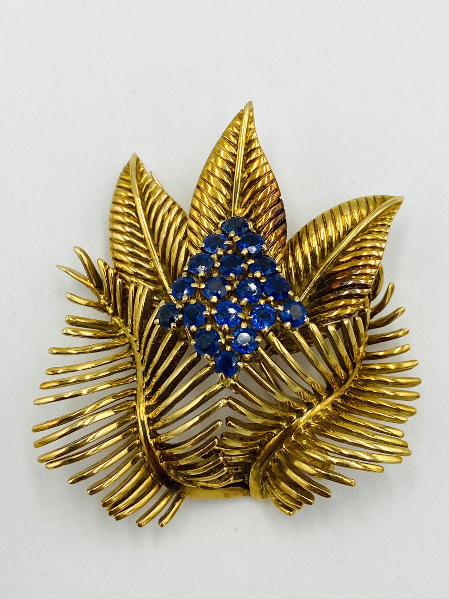 18ct gold, sapphire and diamond brooch