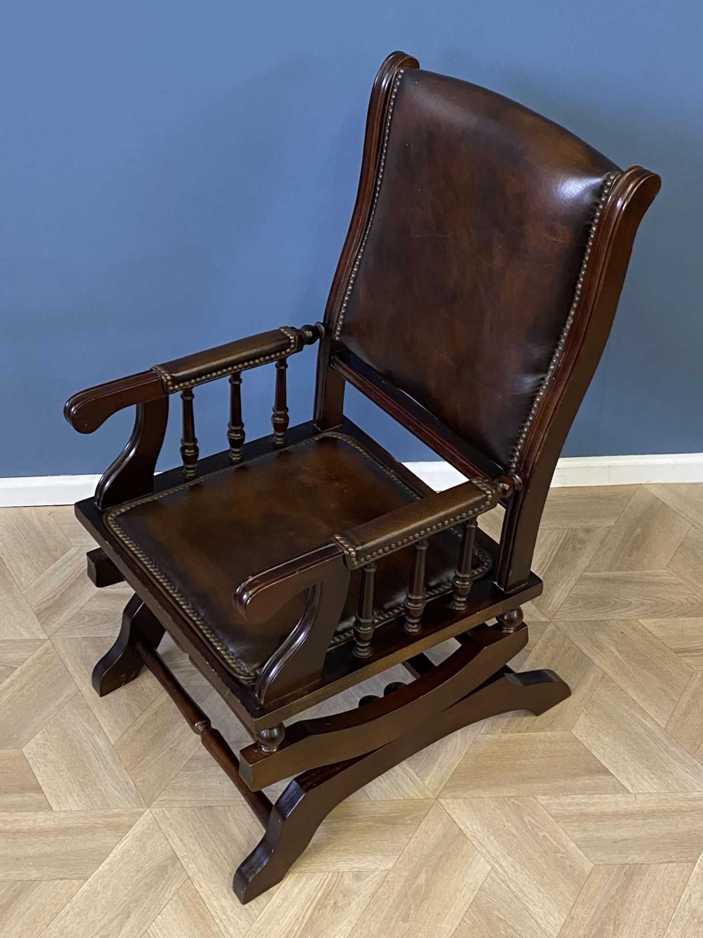Mahogany framed leather rocking chair - Image 6 of 8