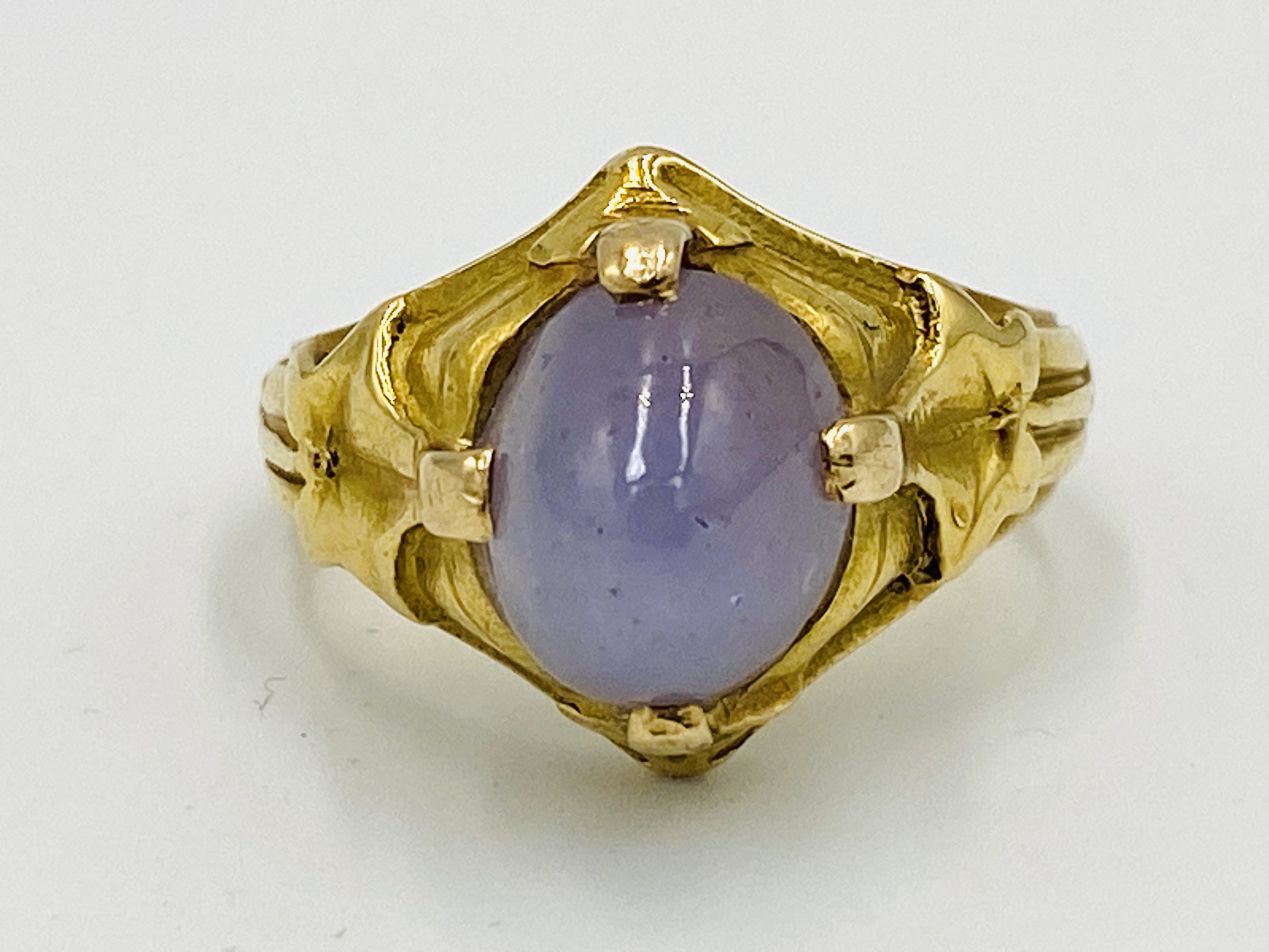 French gold star sapphire ring